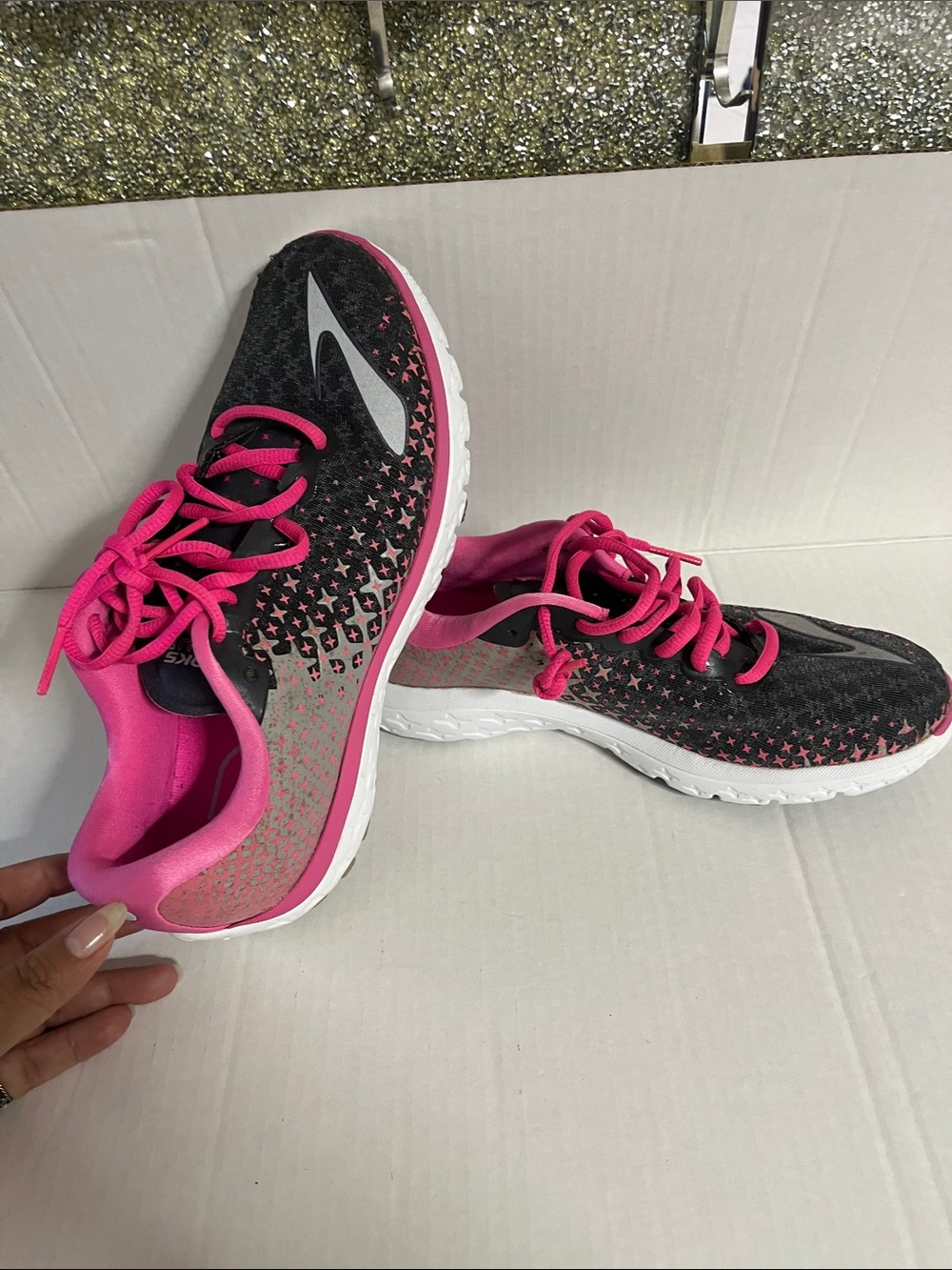 Brooks Women’s Black and Hot Pink Running Sneakers - Picture 12 of 13